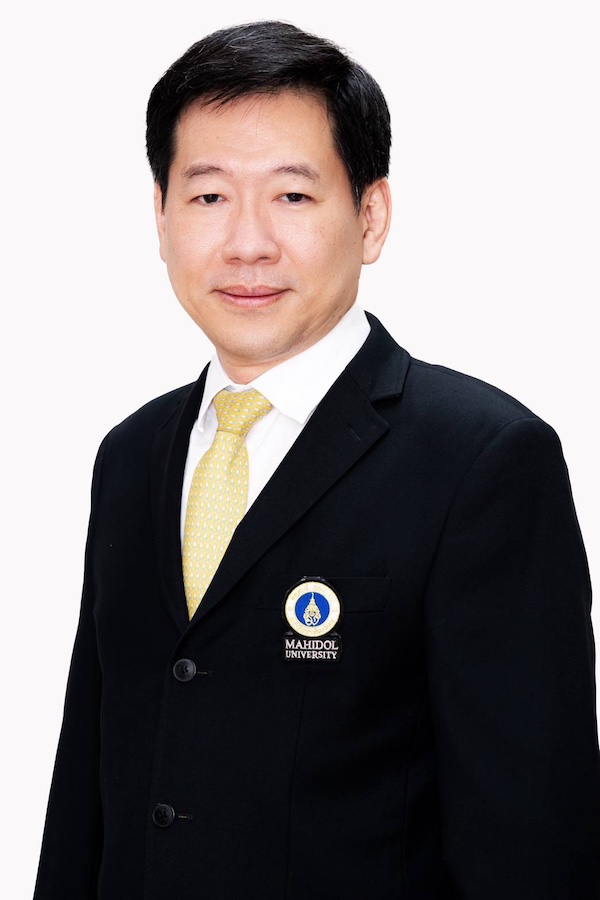 รองศาสตราจารย์ ทันตแพทย์บัณฑิต จิรจริยาเวช